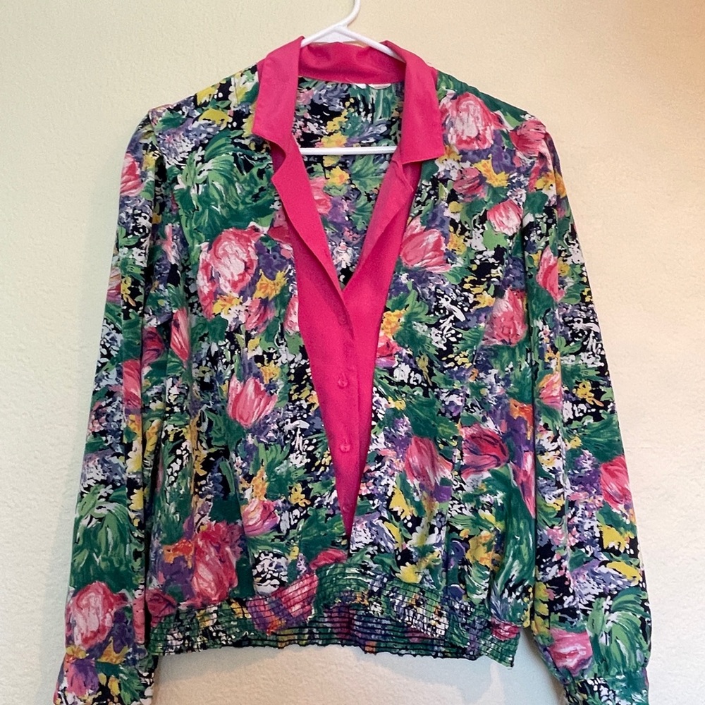 Pretty Vintage Floral Long Sleeve Blouse